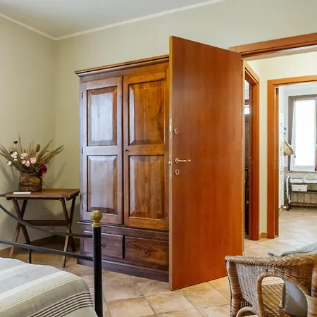 Casale Santo Stefano Κατάλυμα σε φάρμα