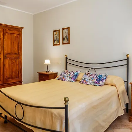 Casale Santo Stefano Κατάλυμα σε φάρμα *
